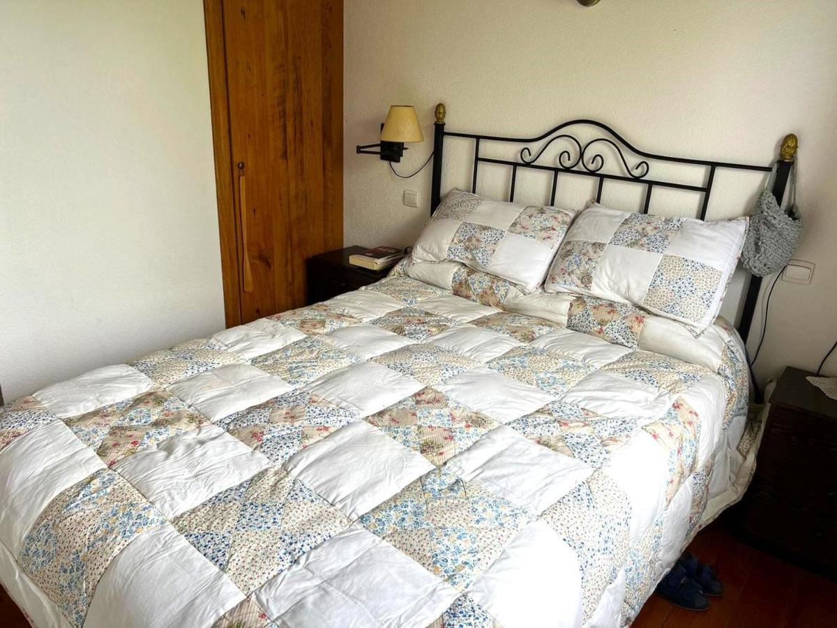 Casa Adosada Para Familias En Santa Leocadia Sainte-Léocadie Extérieur photo